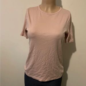 Pink crew neck tshirt